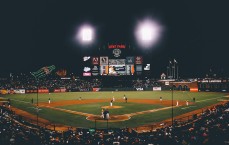 【开云权威入口】哈登单核率快船迎战奇才，伦纳德赛前突发出战成疑，央视直播渠道临时变更